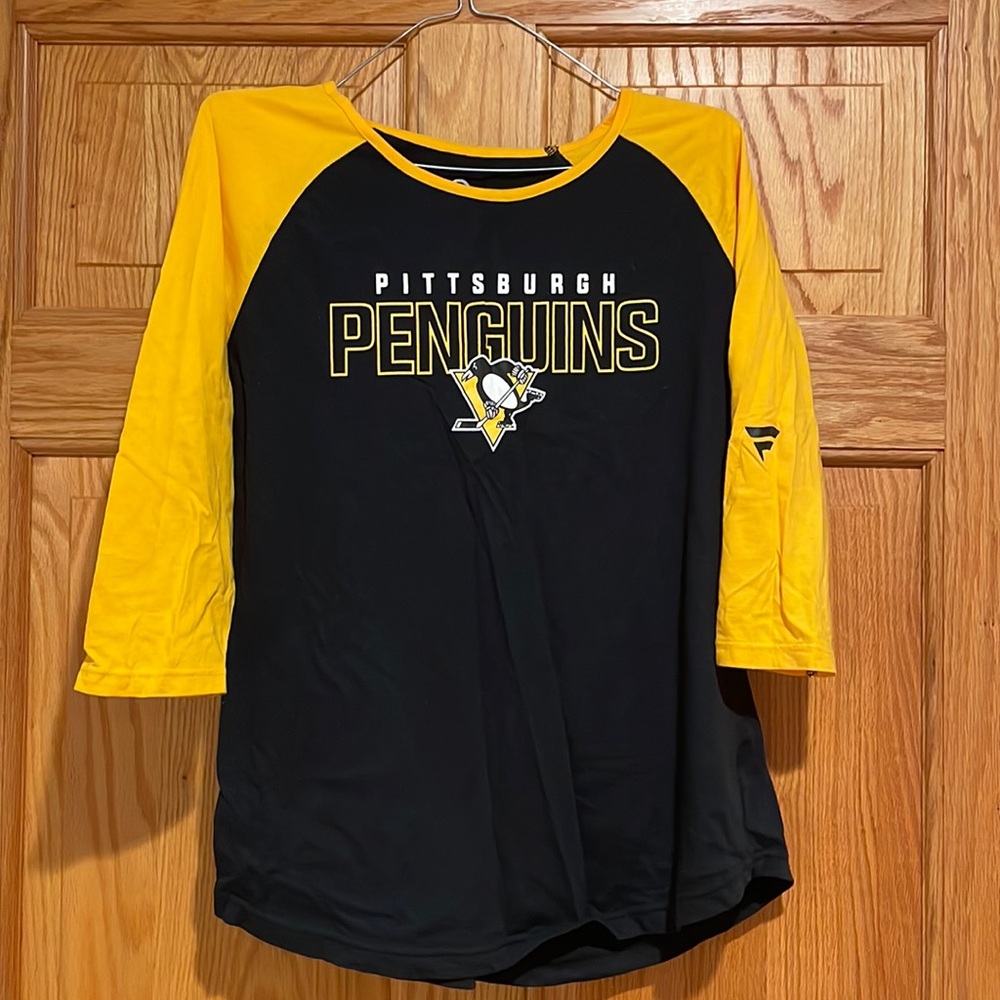 Women’s Penguins Hockey 3/4 Sleeve Shirt